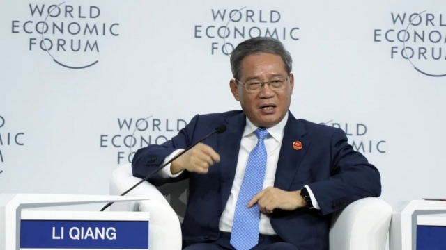 Trung Quốc kêu gọi không chính trị hóa thương mại tại diễn đàn Davos mùa hè