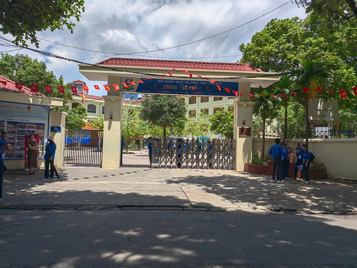 Cả nước sẵn sàng trước giờ G khai mở kỳ tThi tốt nghiệp THPT 2025