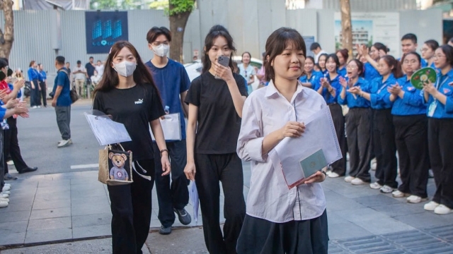 Gợi ý đáp án đề môn Toán thi tốt nghiệp THPT 2025 trọn bộ 24 mã đề