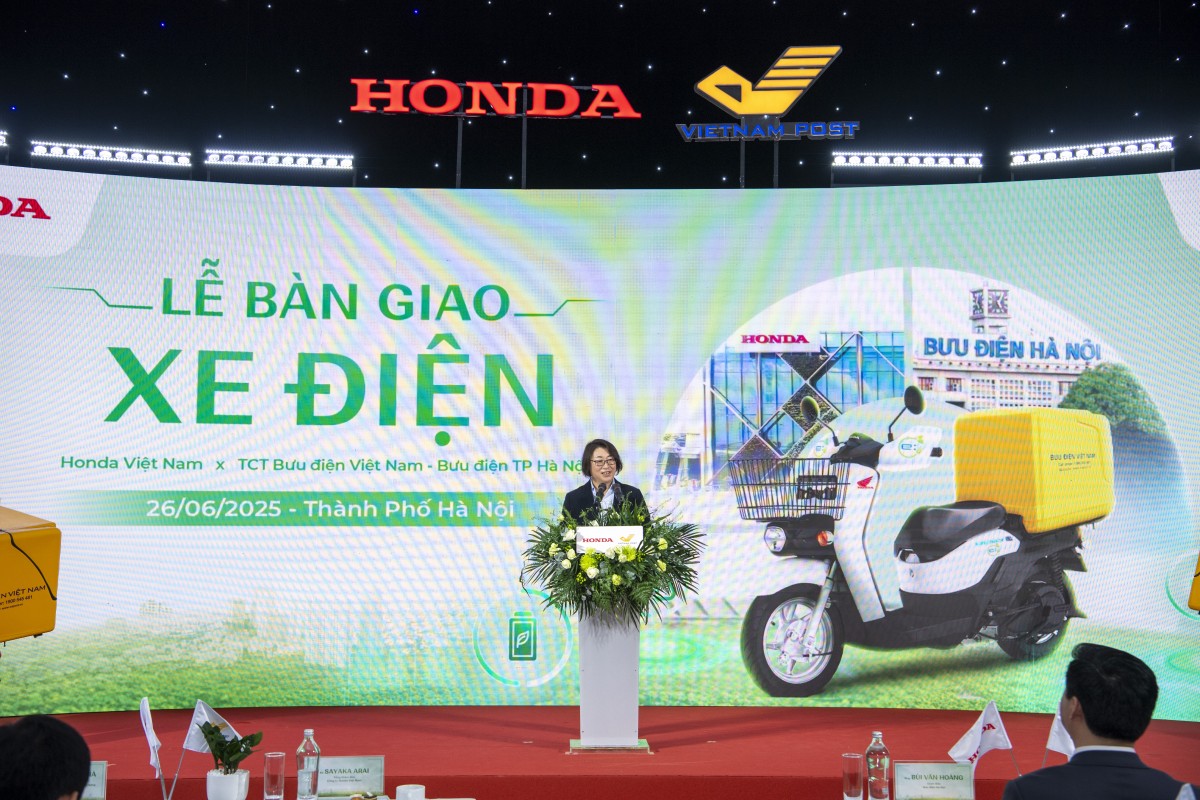 Honda Việt Nam bàn giao 205 xe điện Benly e: cho Bưu điện Việt Nam mở rộng giao hàng xanh
