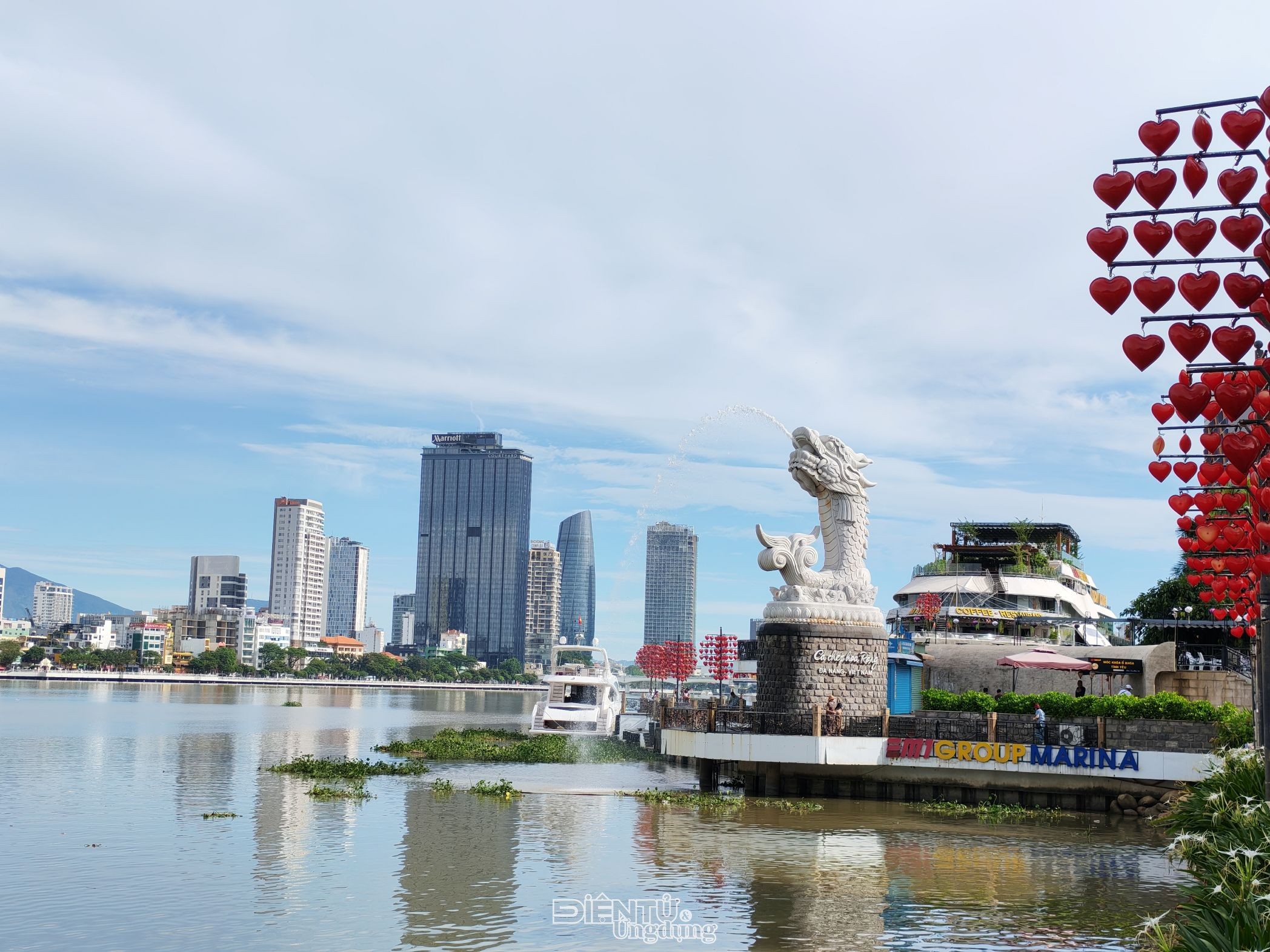 HONOR 400: camera xịn, ngập tràn AI cùng thiết kế hài hoà, thanh lịch HONOR 400: camera xịn, ngập tràn AI cùng thiết kế hài hoà, thanh lịch