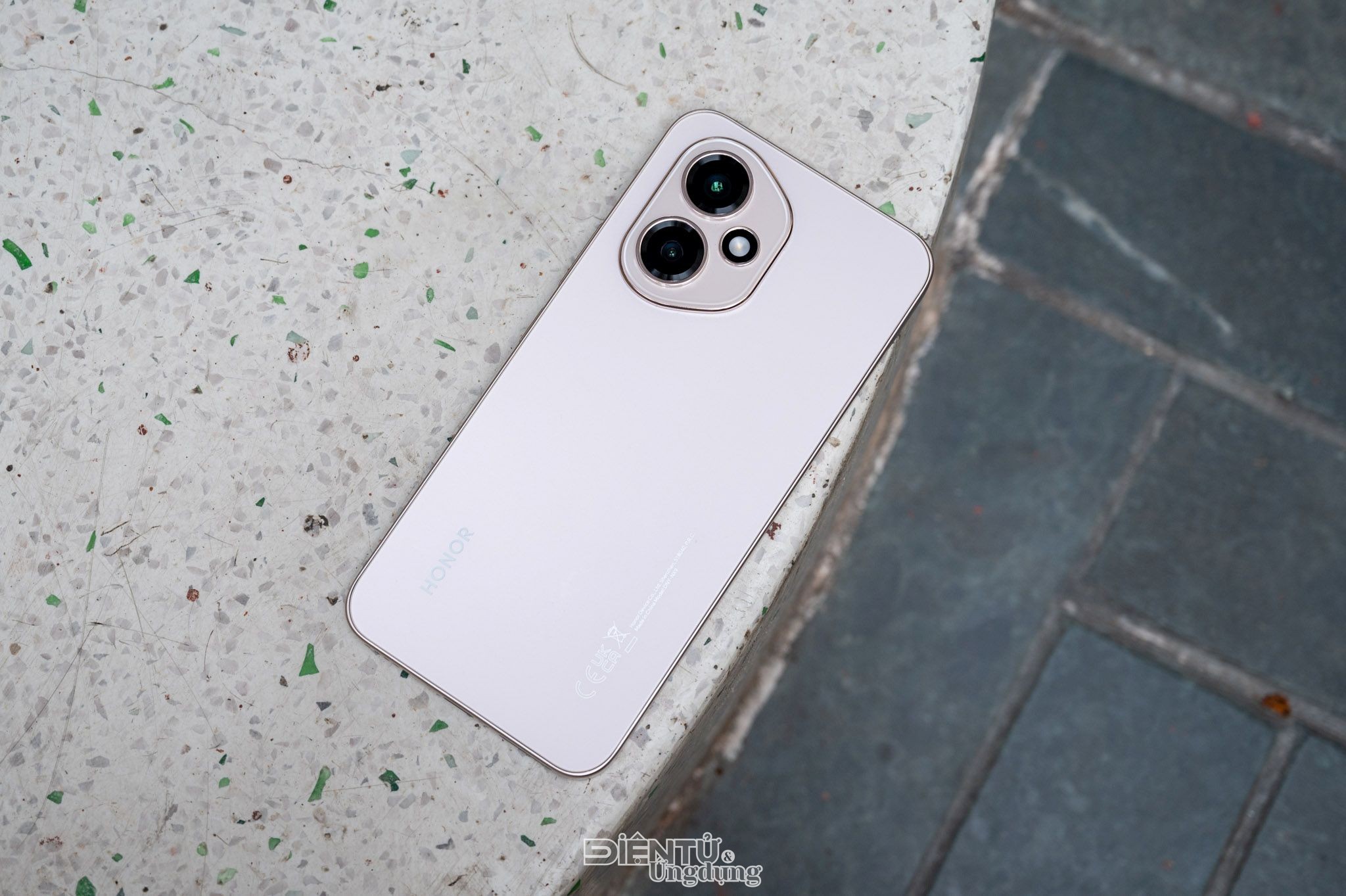 HONOR 400: camera xịn, ngập tràn AI cùng thiết kế hài hoà, thanh lịch HONOR 400: camera xịn, ngập tràn AI cùng thiết kế hài hoà, thanh lịch