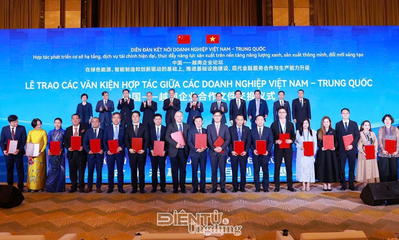 Huawei và EVN chung tay phát triển hạ tầng năng lượng bền vững Huawei và EVN chung tay phát triển hạ tầng năng lượng bền vững