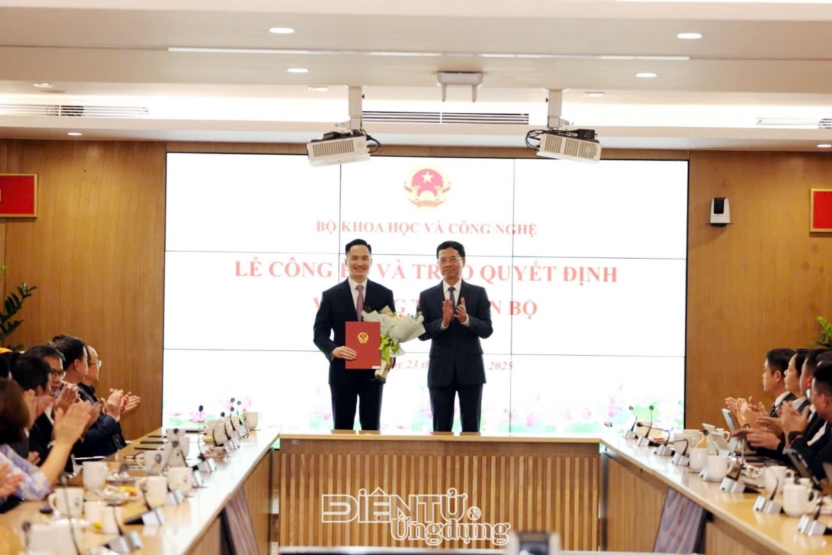 Anh Nguyễn Thiện Nghĩa nhận Quyết định làm Vụ trưởng Vụ Hợp tác quốc tế, Bộ Khoa học và Công nghệ