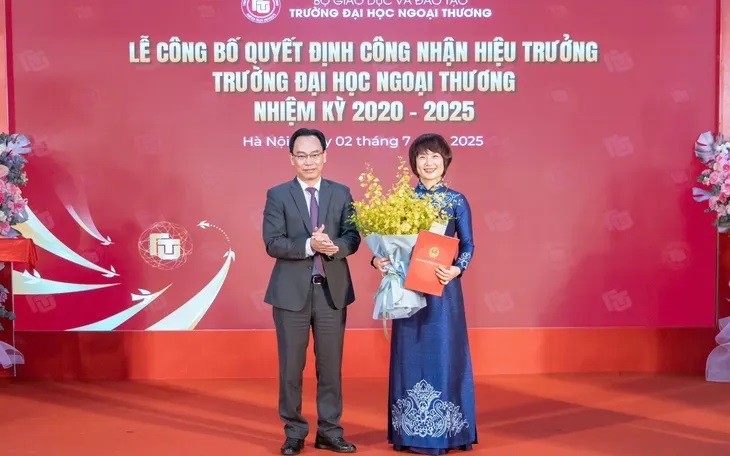 Tân Hiệu trưởng Trường Đại học Ngoại thương Tân Hiệu trưởng Trường Đại học Ngoại thương