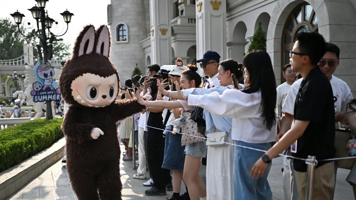 Trung Quốc chỉ trích tình trạng nghiện ‘hộp mù’