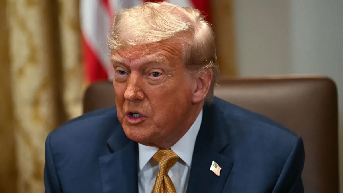 Trump dọa áp thuế 50% với đồng nhập khẩu, giá tăng vọt kỷ lục