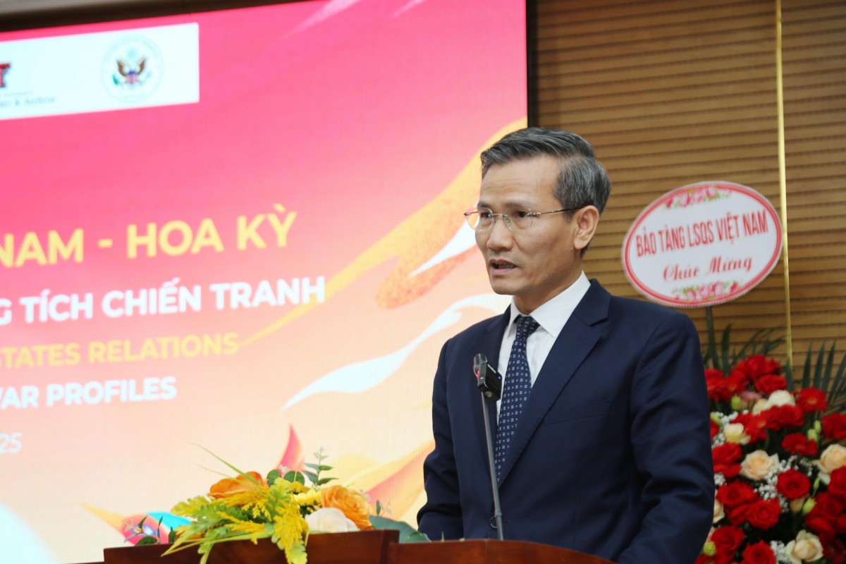 Triễn lãm “Tiến trình bình thường hóa quan hệ Việt Nam - Hoa Kỳ” Triễn lãm “Tiến trình bình thường hóa quan hệ Việt Nam - Hoa Kỳ”