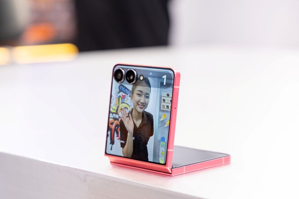Trải nghiệm Galaxy Z Flip7