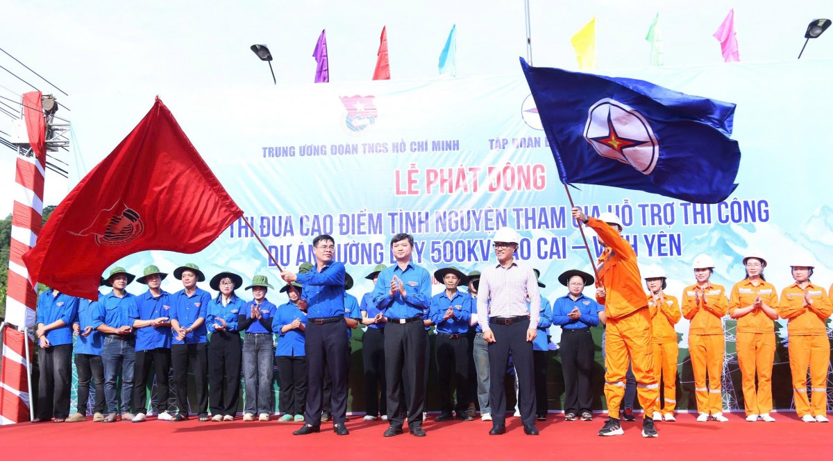 Phát động đợt thi đua cao điểm tình nguyện hỗ trợ thi công Dự án đường dây 500kV Lào Cai – Vĩnh Yên
