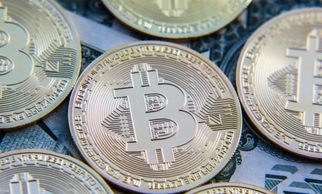 Bitcoin vượt mốc 120.000 đô la, lập kỷ lục mới nhờ dòng vốn ETF và kỳ vọng chính sách từ Mỹ