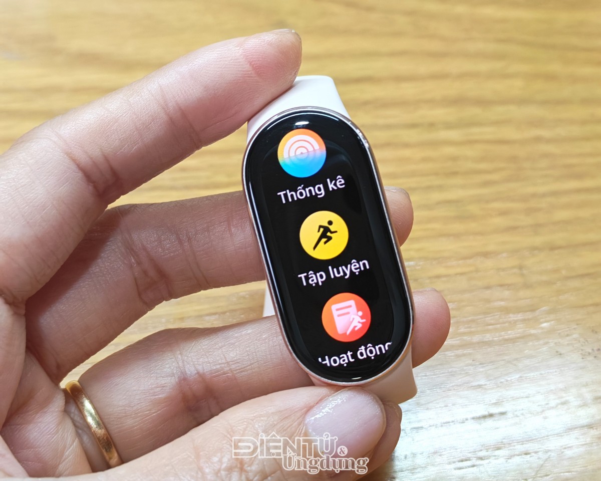 Những cải tiến không lớn nhưng đáng giá trên Xiaomi Band 10