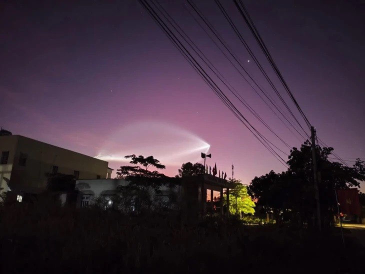 Vệt sáng trên bầu trời miền Trung sáng 15-7 là do Trung Quốc phóng tàu vũ trụ Thiên Châu 9