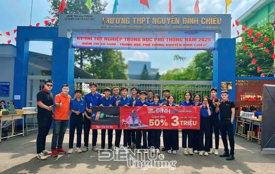 Mạng di động FPT ‘tiếp lửa’ Gen Z bằng chương trình học bổng hấp dẫn Mạng di động FPT ‘tiếp lửa’ Gen Z bằng chương trình học bổng hấp dẫn