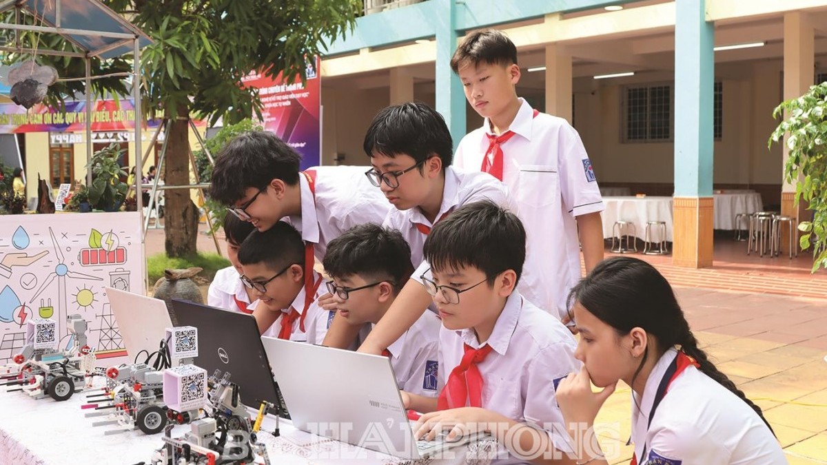 Đừng để AI làm mai một tư duy con người
