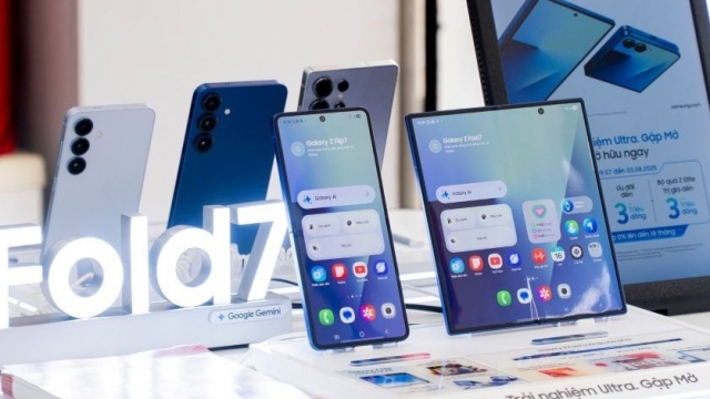 Galaxy Z Fold7 chiếm ưu thế trong tuần đầu mở đặt trước