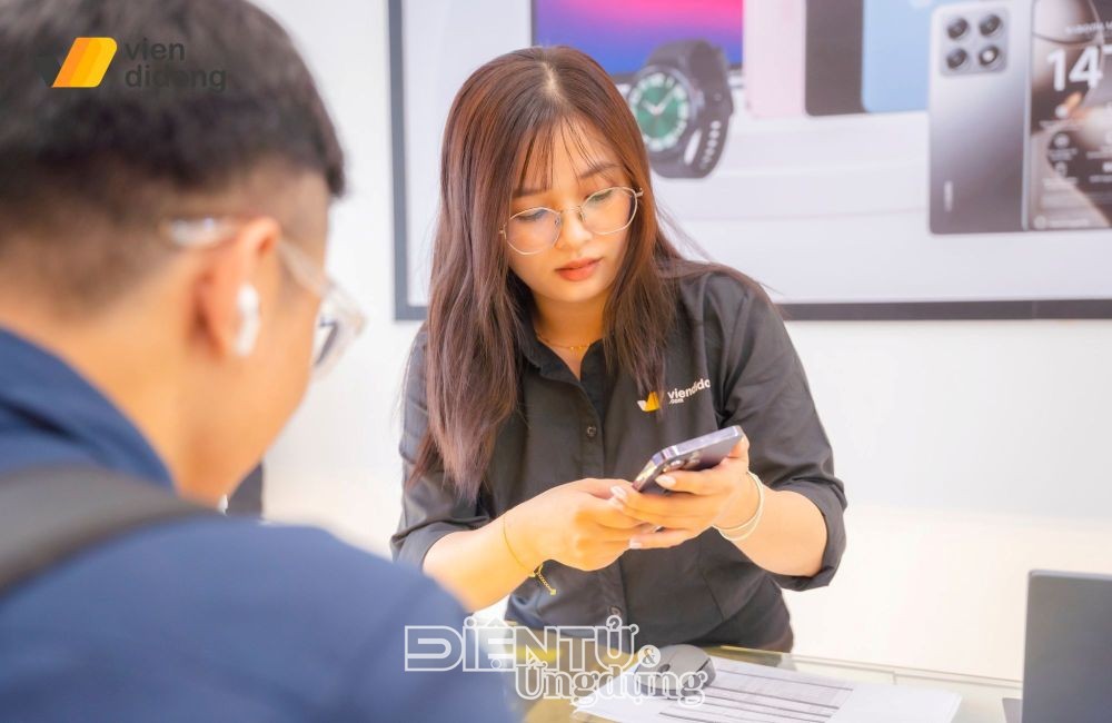 iPhone cũ hút khách giữa năm