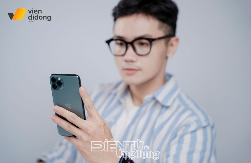 iPhone cũ hút khách giữa năm