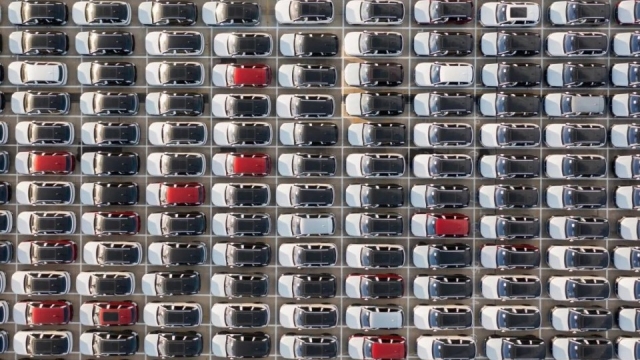 Zeekr, Neta bị tố thổi phồng doanh số bán xe điện bằng chiêu trò đăng ký bảo hiểm trước