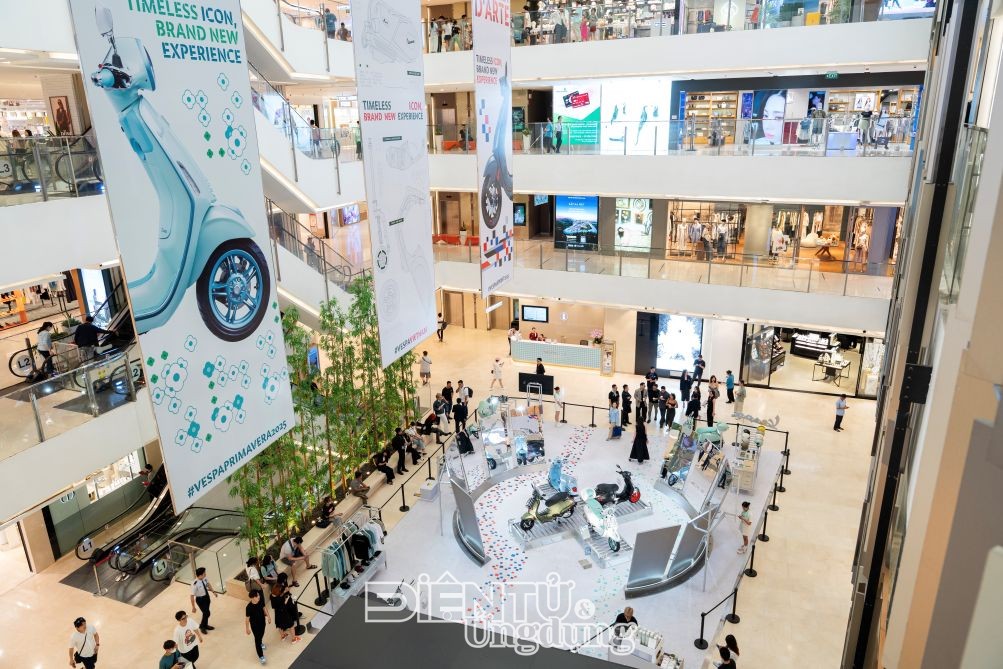 Trải nghiệm Vespa tại không gian triển lãm GALLERIA D’ARTE