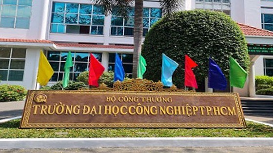Điểm sàn Đại học Công nghiệp TP.HCM 2025 giảm nhẹ