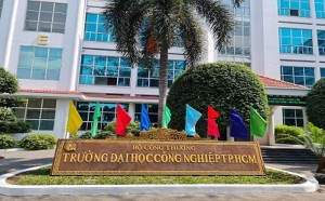 Điểm sàn Đại học Công nghiệp TP.HCM 2025 giảm nhẹ