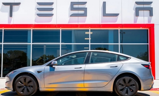 Tesla đối mặt ba cú sốc: bán xe ế ẩm, mất hỗ trợ thuế, thua lỗ Bitcoin