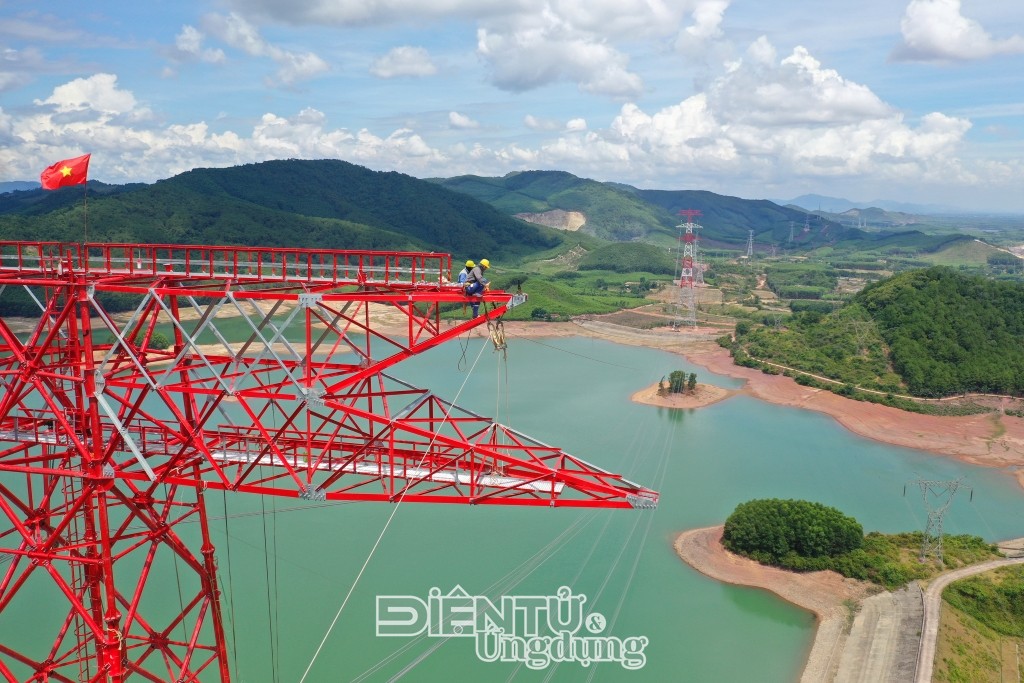 Dự án đường dây 500kV mạch 3: Biến điều không thể thành có thể