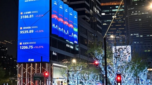 Thị trường châu Á trái chiều trước đàm phán Mỹ - Trung