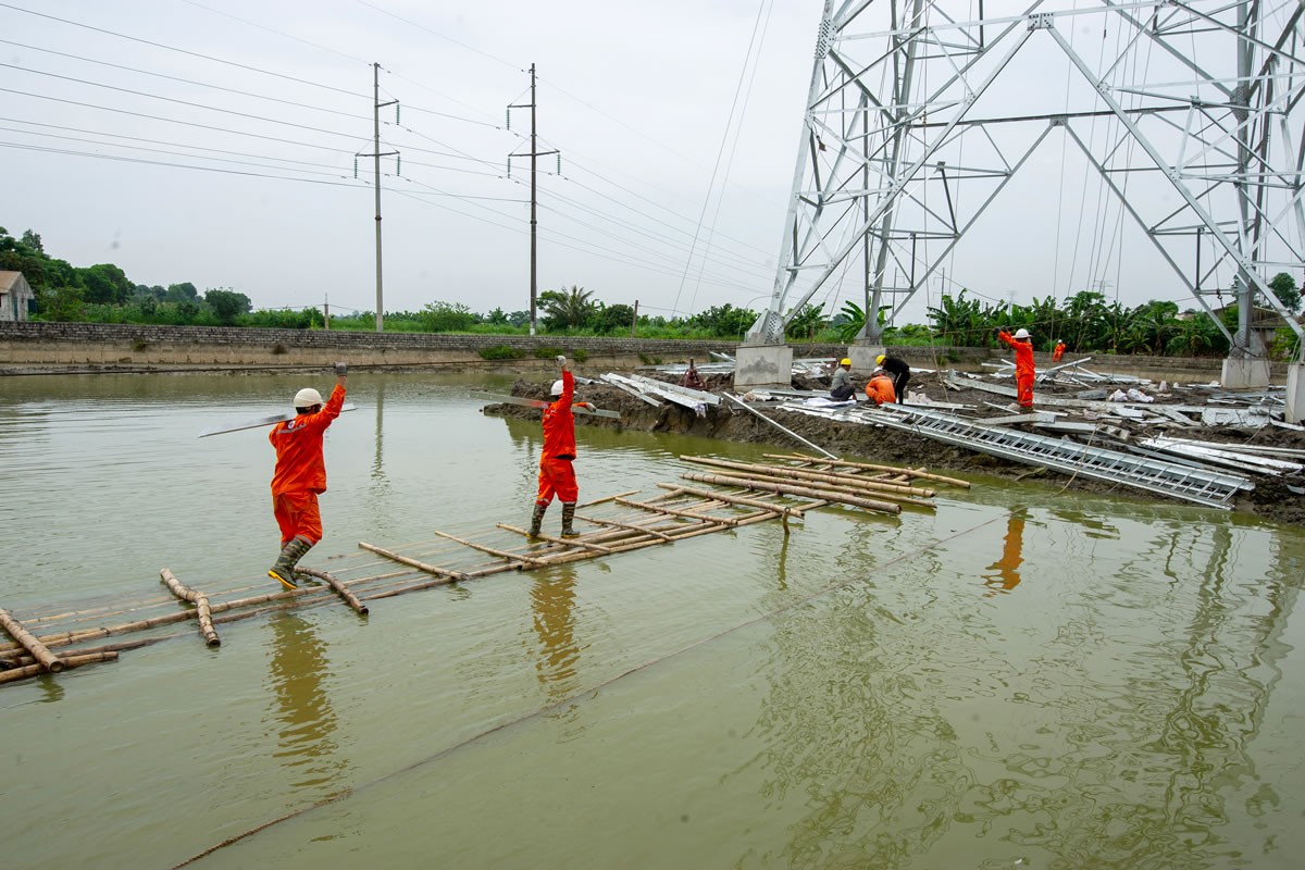 Sáng kiến kỹ thuật giúp dự án đường dây 500kV mạch 3 tiết kiệm hàng chục tỷ đồng Sáng kiến kỹ thuật giúp dự án đường dây 500kV mạch 3 tiết kiệm hàng chục tỷ đồng