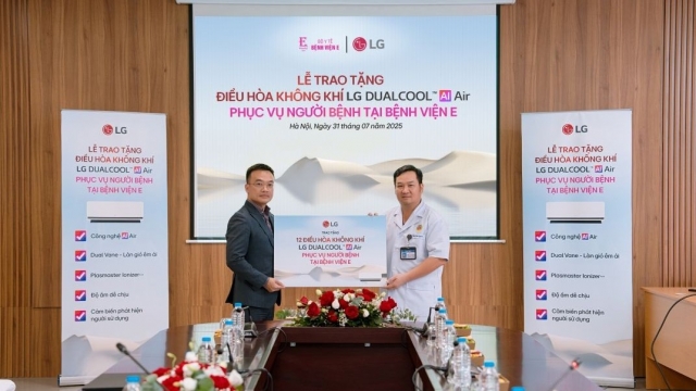 LG trao tặng bệnh viện E 12 điều hòa giúp cải thiện không gian làm việc cho cán bộ y tế