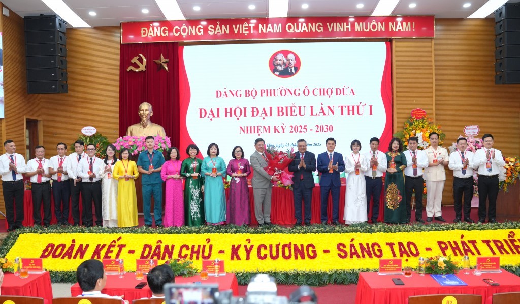 Phường Ô Chợ Dừa hướng tới đô thị kiểu mẫu trong nhiệm kỳ mới Phường Ô Chợ Dừa hướng tới đô thị kiểu mẫu trong nhiệm kỳ mới