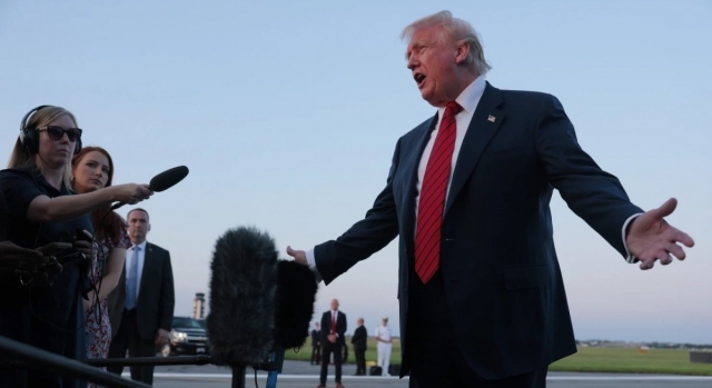 Thuế quan 100% lay động thị trường Chip trị giá 600 tỷ USD