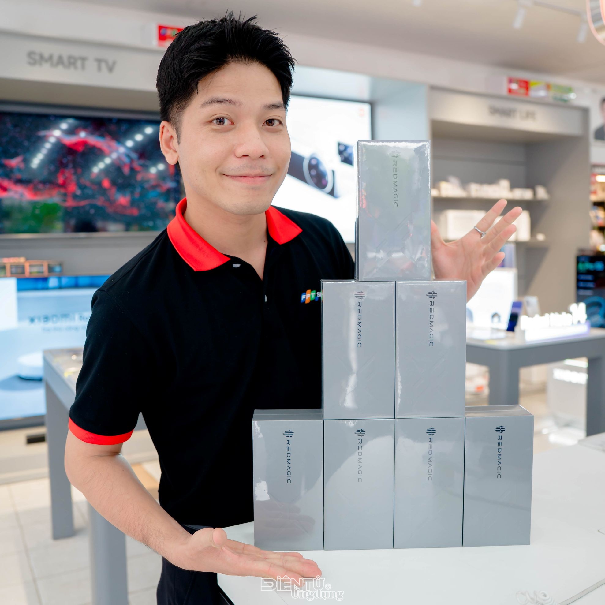 FPT Shop mở bán Gaming Phone REDMAGIC 10S Pro chính hãng