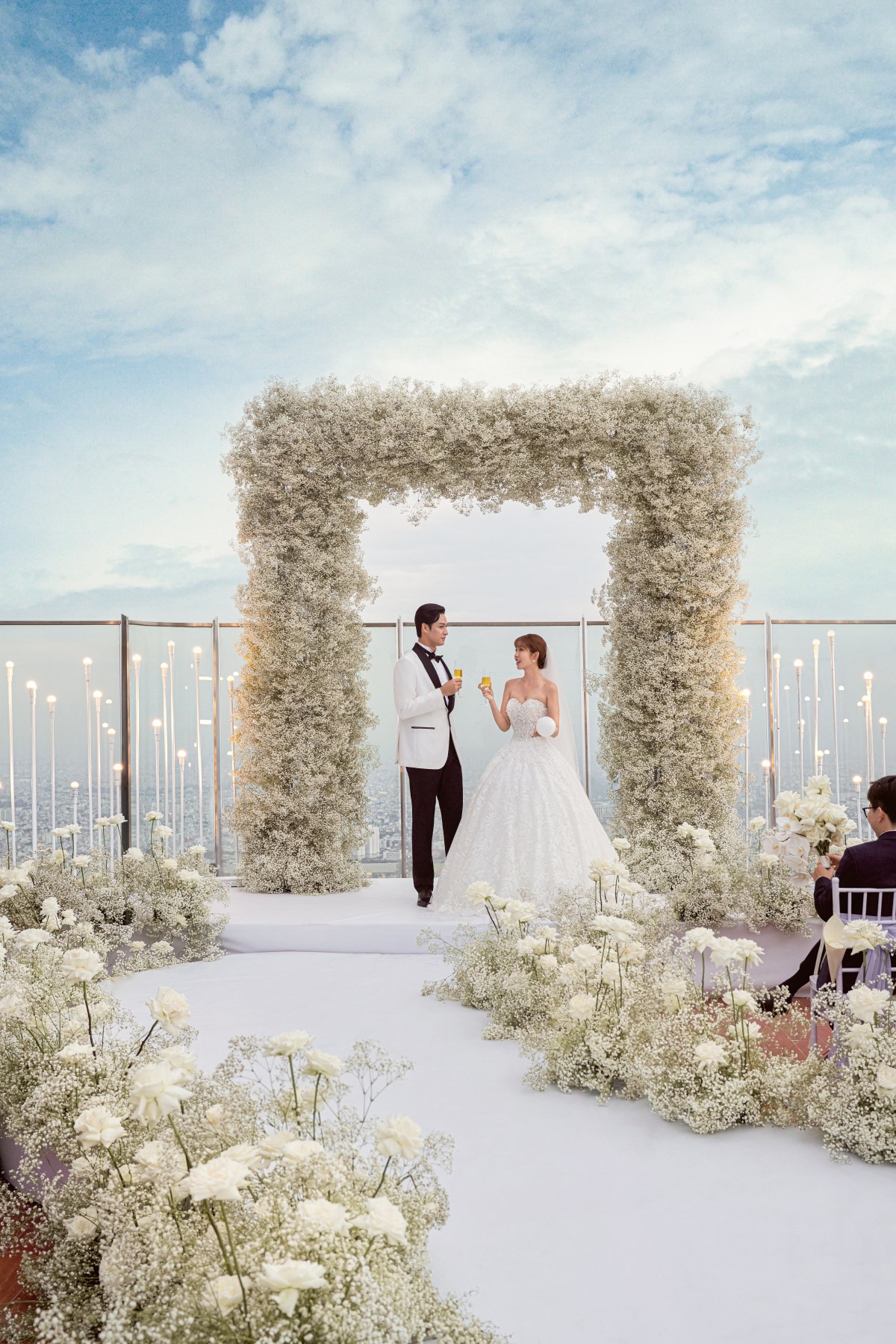 Vinpearl Landmark 81, Autograph Collection ra mắt trải nghiệm cưới “giữa tầng mây” tại Vietnam Wedding Week 2025