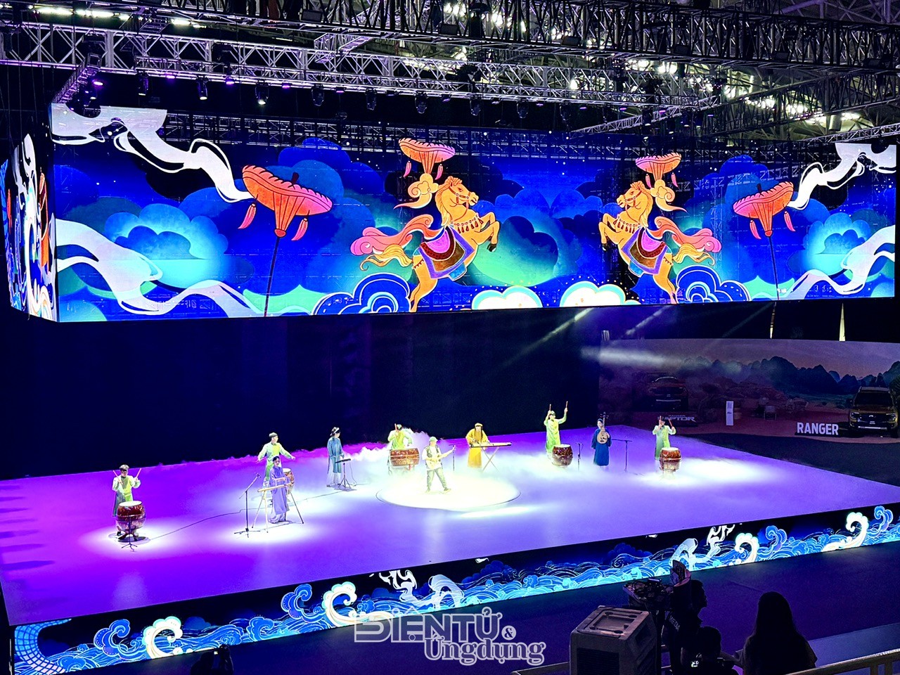 Ford Việt Nam tưng bừng kỷ niệm 30 năm đồng hành cùng người tiêu dùng Việt