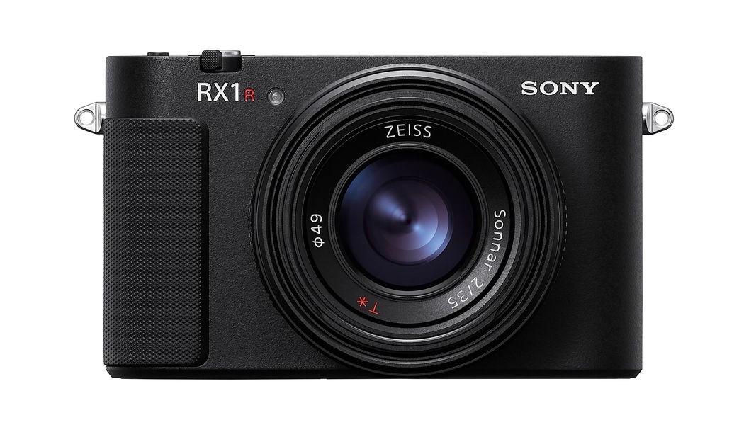 Sony ra mắt máy ảnh compact cao cấp RX1R III