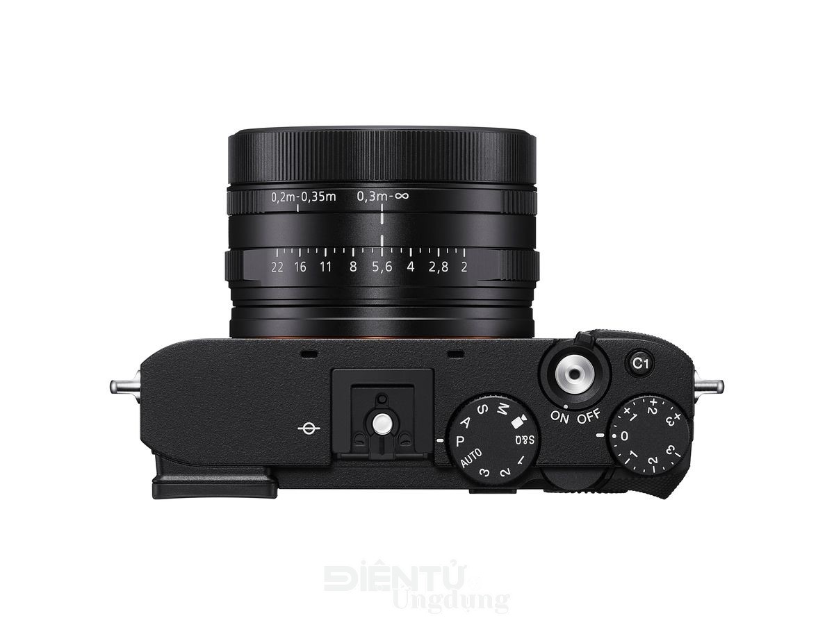 Sony ra mắt máy ảnh compact cao cấp RX1R III