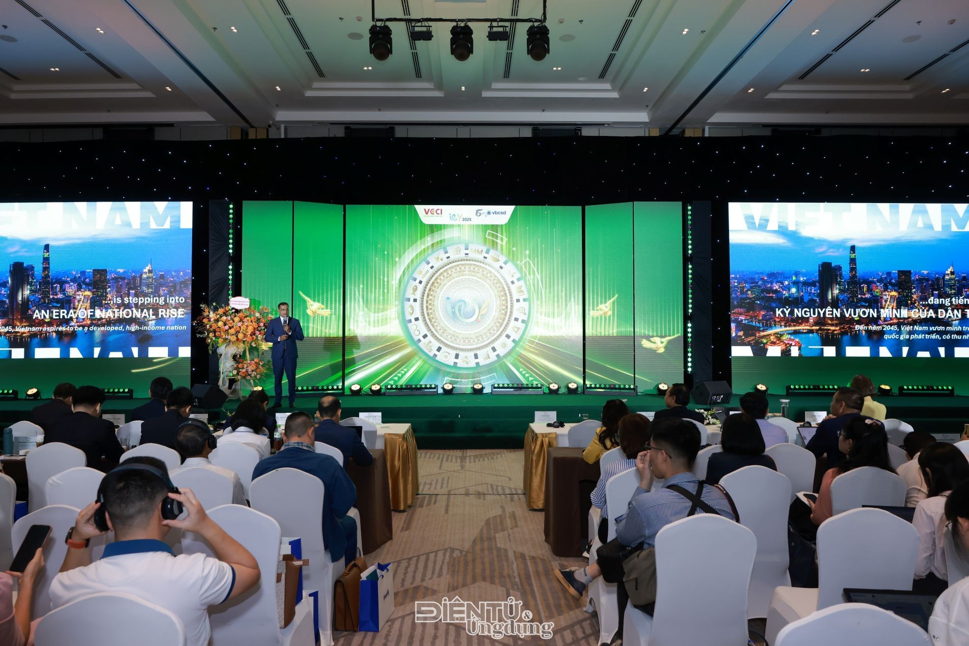 Nâng cao năng lực và tạo cơ hội cho nhân lực trẻ