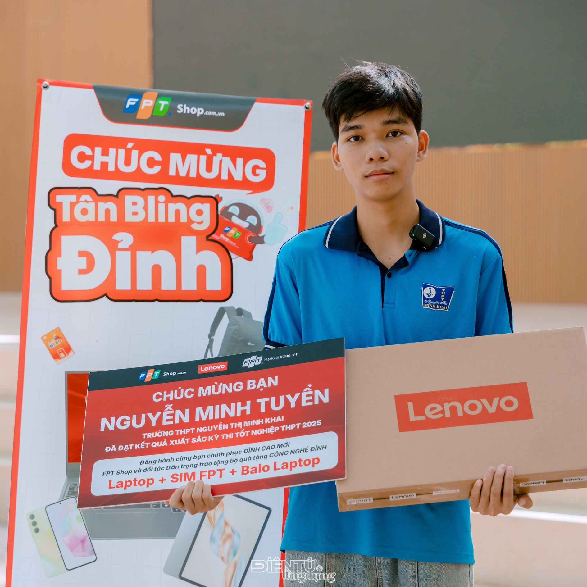 FPT Shop trao 30 combo công nghệ cho tân sinh viên