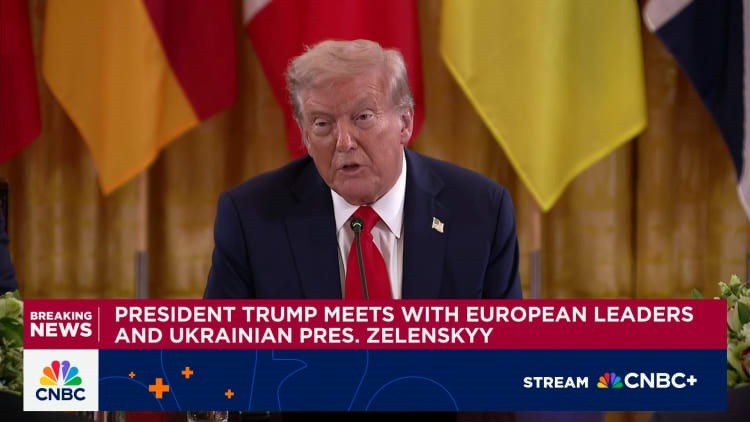 Giấc mơ Nobel của Trump gặp phải thực tế kinh tế