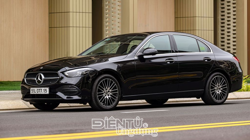 Mercedes-Benz Việt Nam tặng 60 triệu đồng khi mua xe điện tháng 9