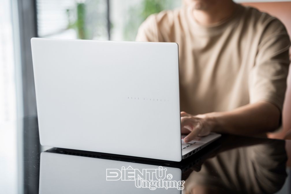 ASUS tung ra 4 mẫu laptop Vivobook trước thềm năm học mới