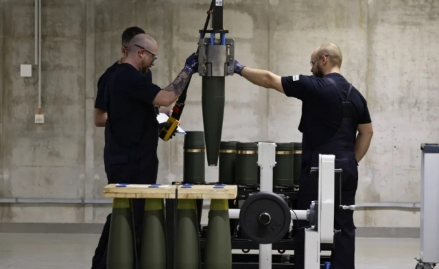 Rheinmetall: Châu Âu phải bắt kịp sản lượng đạn dược của Nga