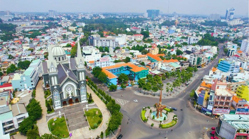 Thị trường bất động sản: Đất nền Hà Nội lập đỉnh, phía Nam dẫn sóng nguồn cung mới