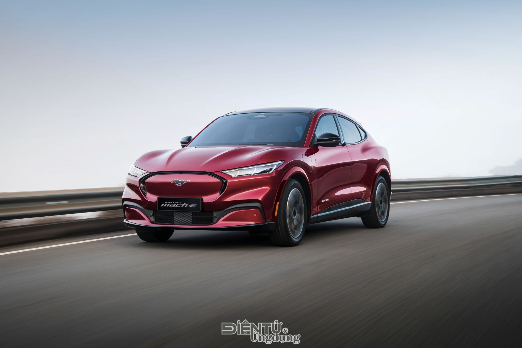 “Mừng lễ lớn cùng Ford du ngoạn muôn nơi”