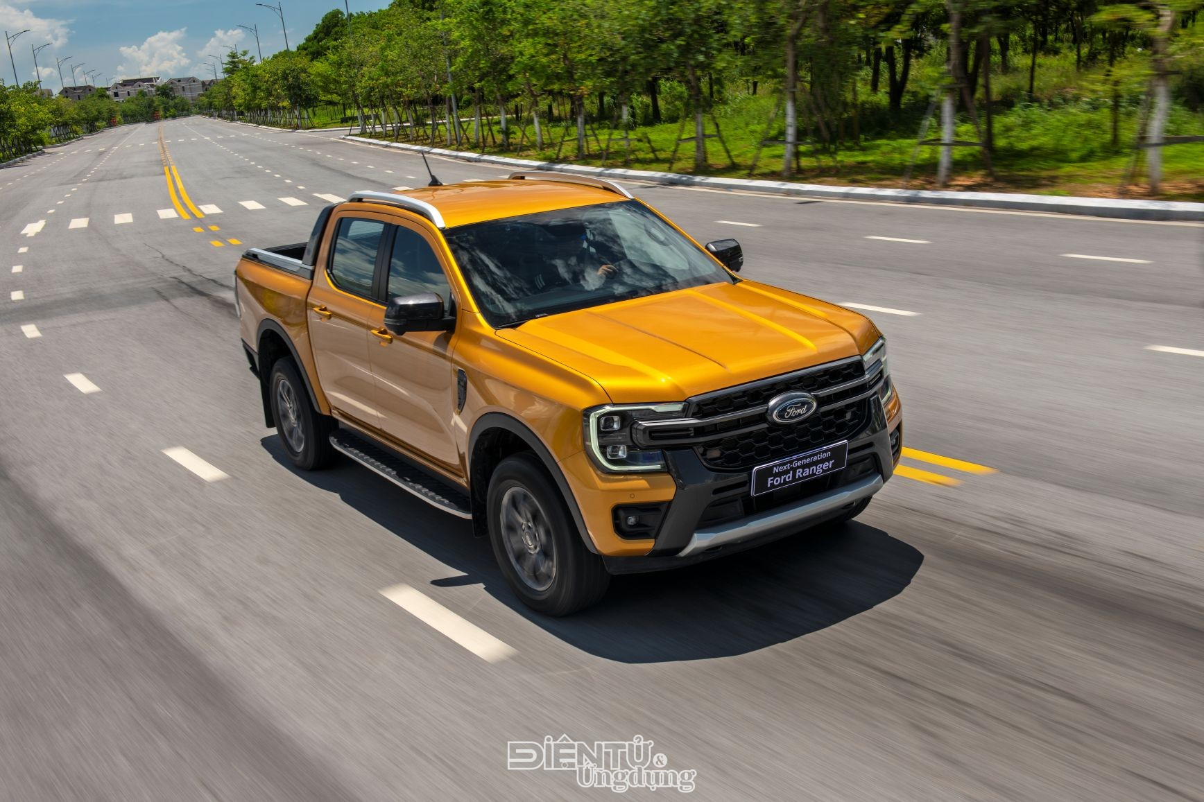 “Mừng lễ lớn cùng Ford du ngoạn muôn nơi”