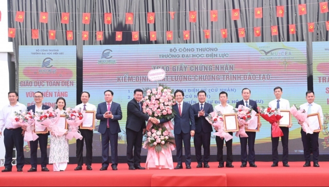 Trường Đại học Điện lực khai giảng năm học mới, khẳng định uy tín đào tạo với 7 chương trình được kiểm định