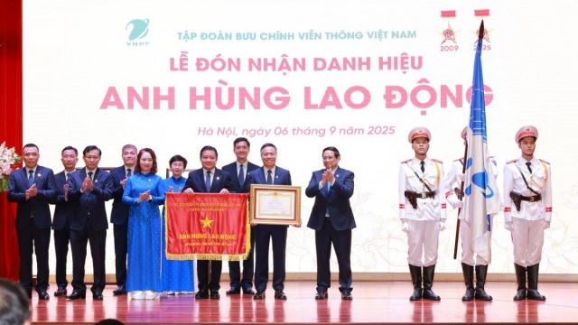 Tập đoàn VNPT đón nhận danh hiệu Anh hùng lao động