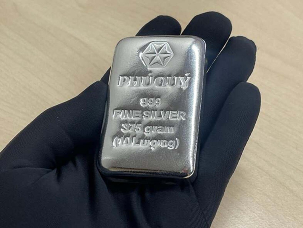 Giá bạc hôm nay 15/9/2025 giữ nguyên so với phiên trước đó Giá bạc hôm nay 15/9/2025 giữ nguyên so với phiên trước đó